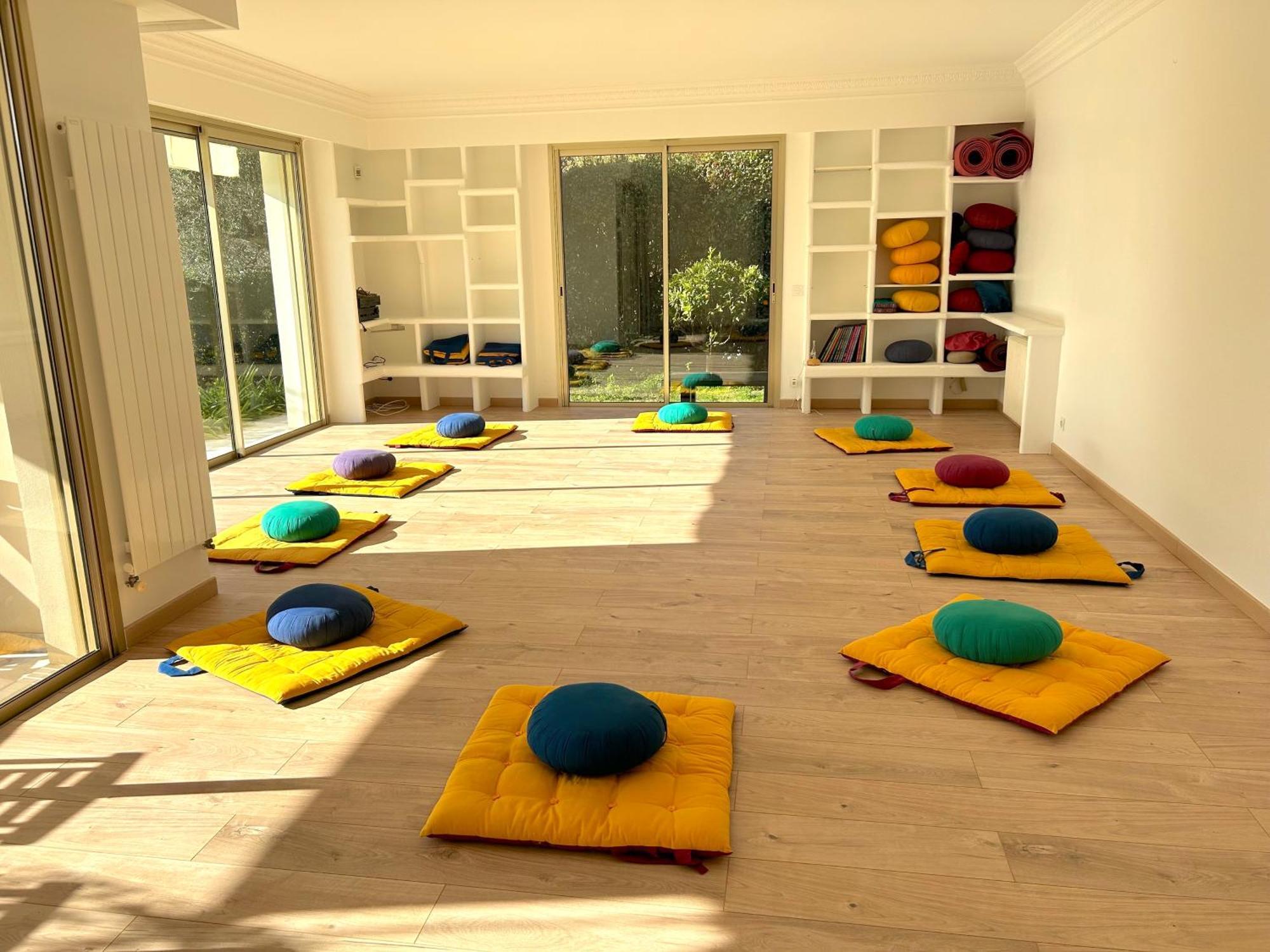 Rez De Jardin De 65M2 Dans Villa A Nizza Exterior foto