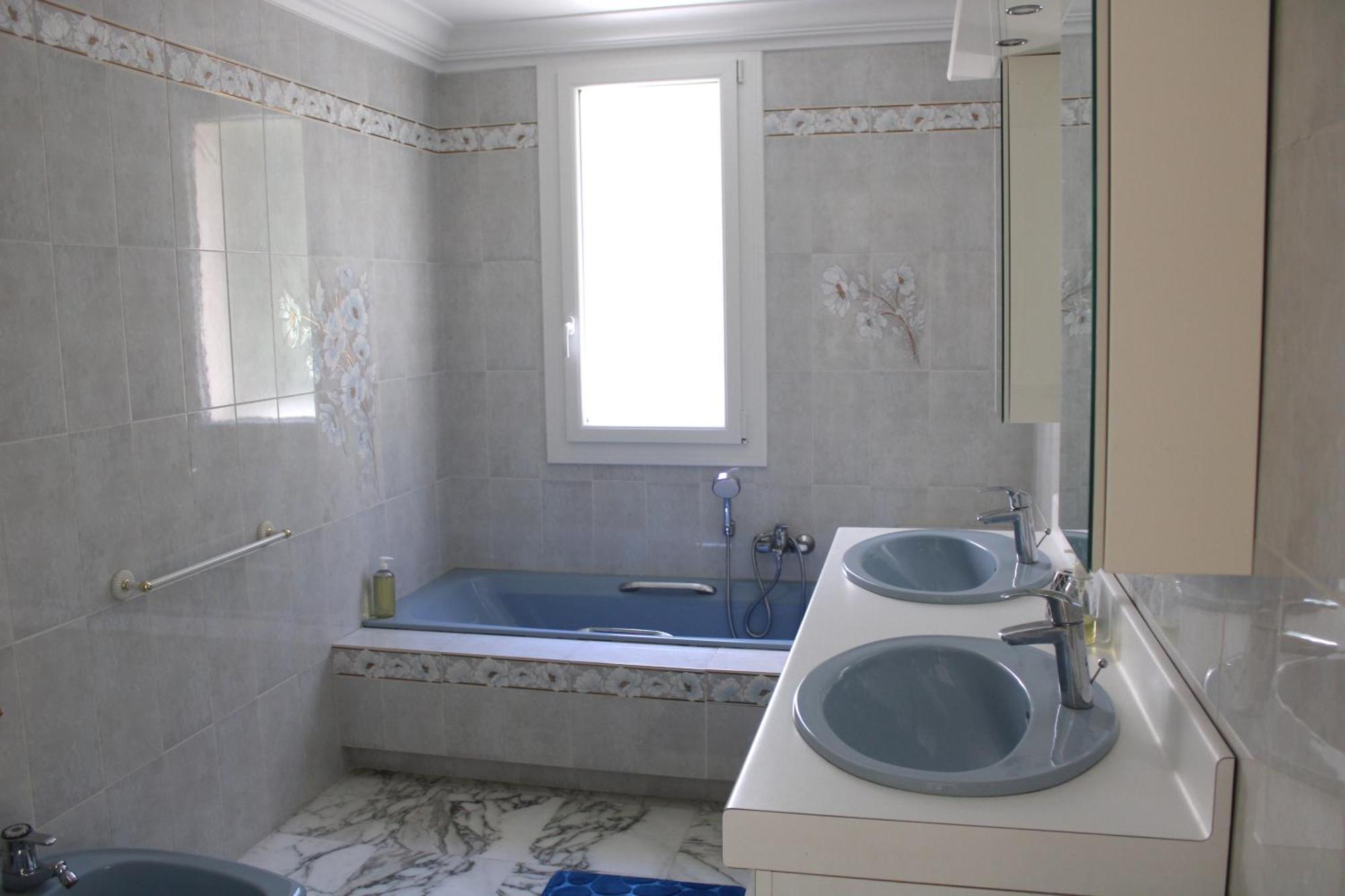 Rez De Jardin De 65M2 Dans Villa A Nizza Exterior foto